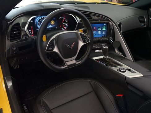 Used 2019 Chevrolet Corvette Grand Sport w/ Battery Protection Package RWD image 2