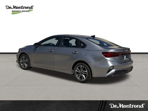 Used 2024 Kia Forte LXS image 7