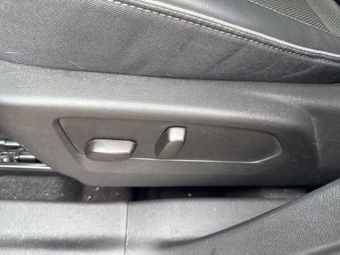 Used 2023 Buick Envision Essence FWD image 16