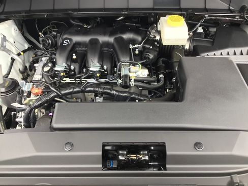 New 2026 Nissan Pathfinder Platinum image 7