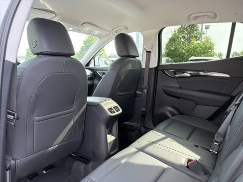 Used 2025 Buick Envision Preferred AWD/4WD image 12