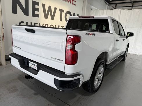 Used 2024 Chevrolet Silverado 1500 Custom AWD/4WD image 32