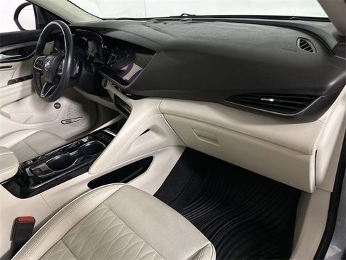 Used 2023 Buick Envision Avenir image 30