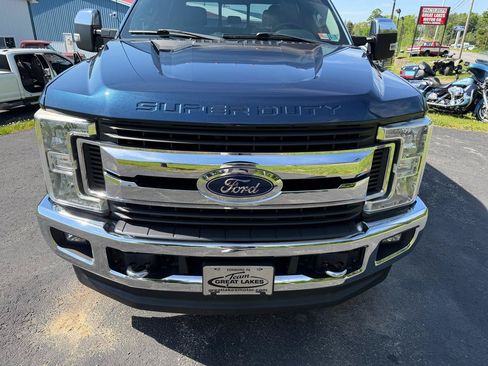 Used 2019 Ford F250 XLT w/ XLT Premium Package AWD/4WD image 9