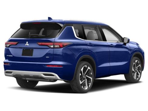 Used 2023 Mitsubishi Outlander SEL AWD/4WD image 2