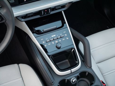New 2026 Porsche Cayenne AWD/4WD image 25
