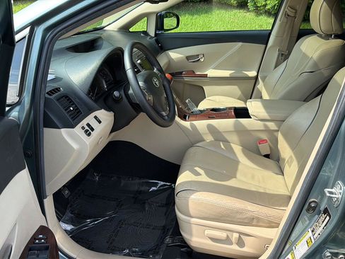 Used 2012 Toyota Venza Limited FWD image 9