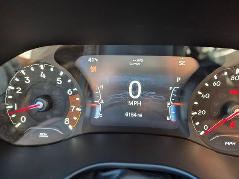 Used 2024 Jeep Compass Limited w/ Sun and Sound Group image 23