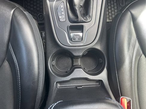 Used 2019 Jeep Cherokee Latitude Plus w/ Comfort/Convenience Group AWD/4WD image 7