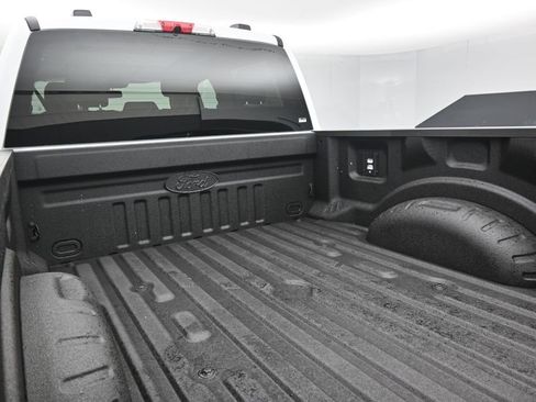 New 2026 Ford F250 XLT w/ XLT Premium Package AWD/4WD image 24