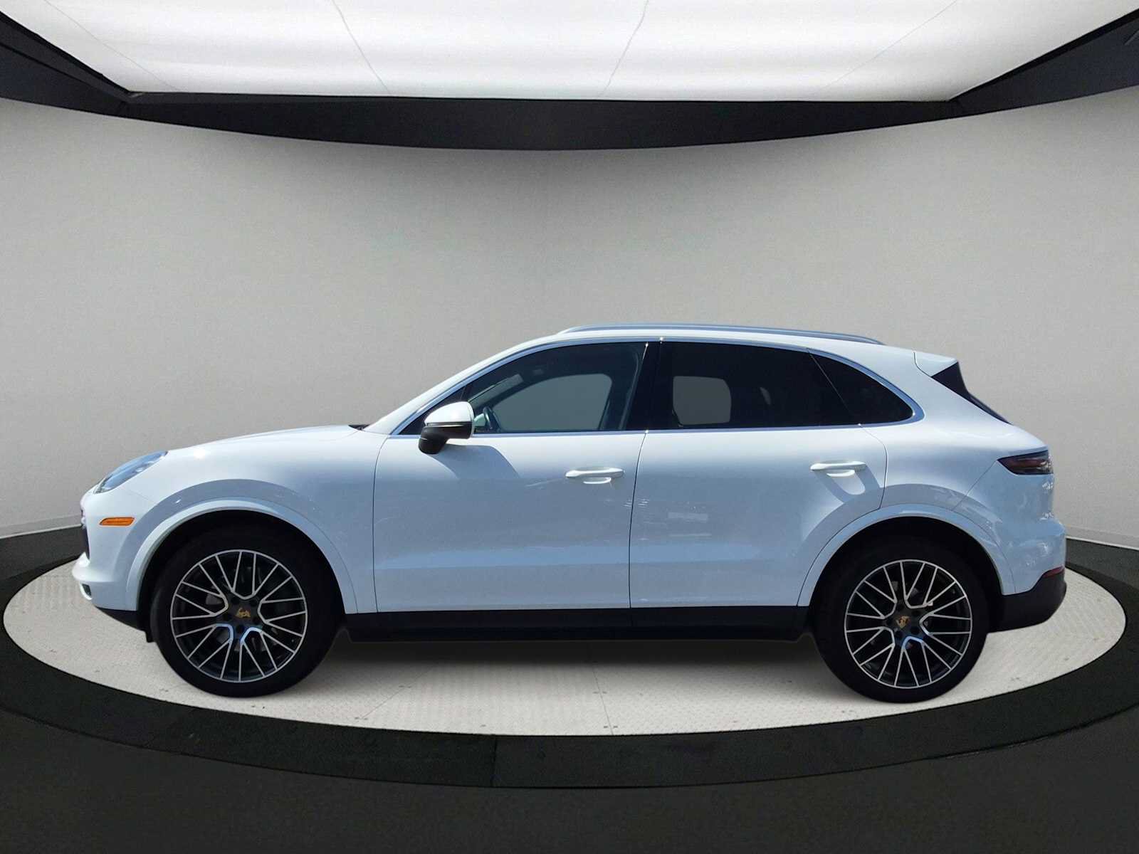 Used 2021 Porsche Cayenne S AWD/4WD image 5