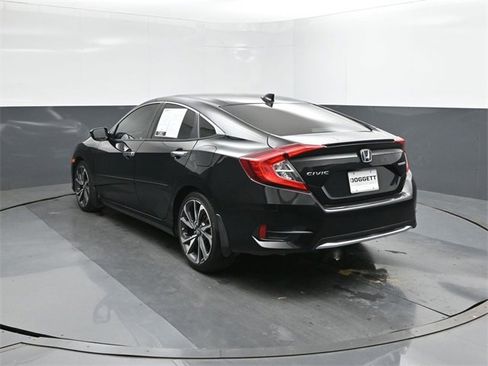Used 2020 Honda Civic Touring image 5
