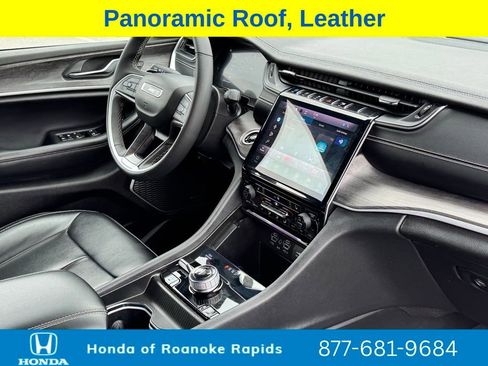 Used 2024 Jeep Grand Cherokee Limited 4xe image 5