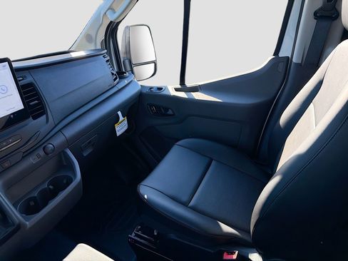 New 2026 Ford Transit 250 Low Roof w/ Load Area Protection Package RWD image 30