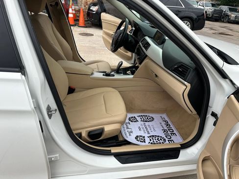 Used 2015 BMW 320i Sedan RWD image 5
