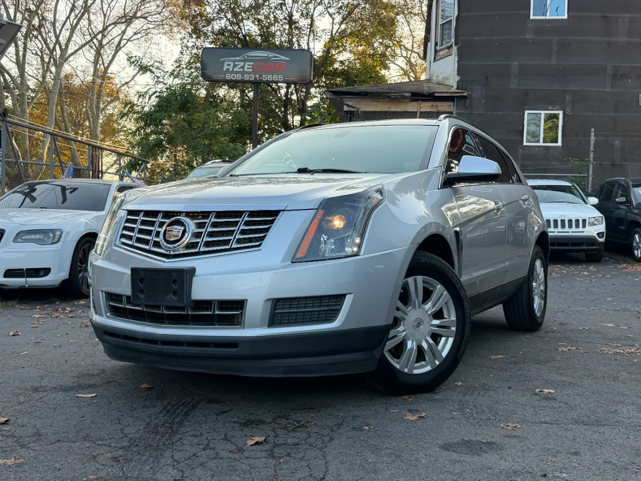 Used 2014 Cadillac SRX FWD image 2