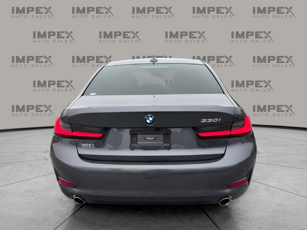 Used 2022 BMW 330i Sedan w/ Premium Package RWD image 4
