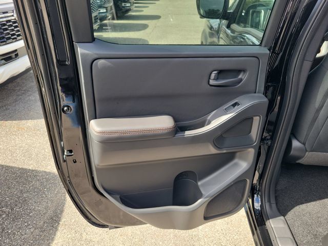 New 2026 Nissan Frontier PRO-4X w/ Pro-4x Convenience Package AWD/4WD image 11