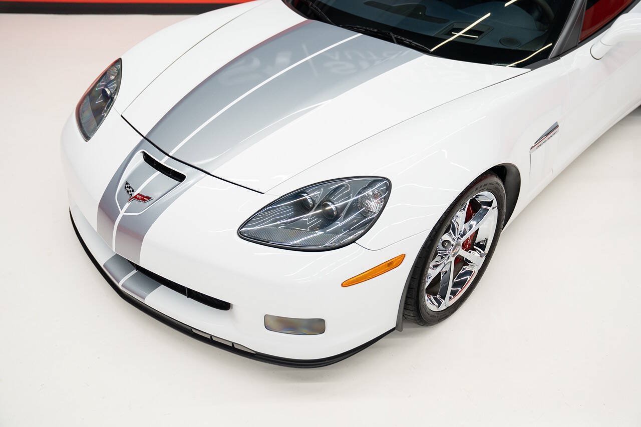 Used 2013 Chevrolet Corvette Grand Sport w/ 4LT Preferred Equipment Group RWD image 4