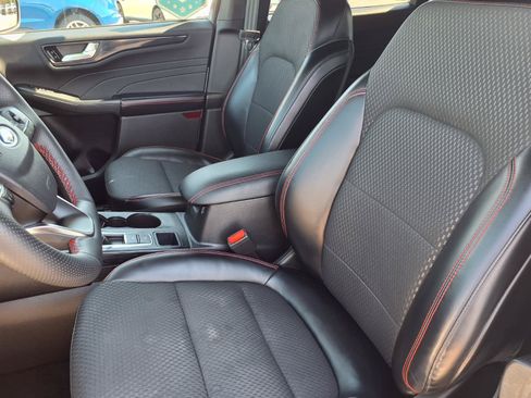 Used 2023 Ford Escape ST-Line w/ Tech Pack #1 AWD/4WD image 3