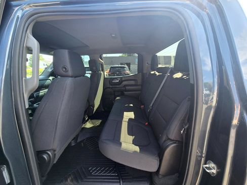 Used 2020 Chevrolet Silverado 1500 Custom w/ Custom Value Package AWD/4WD image 13