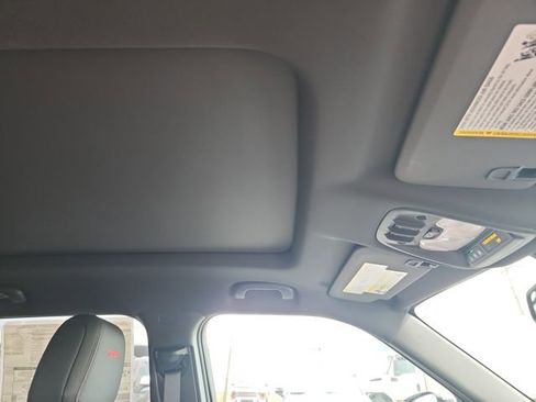 New 2026 Chevrolet TrailBlazer RS w/ Convenience Package image 17