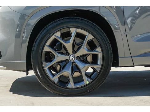 Certified 2026 Lexus TX 500h AWD w/ Technology Package image 18