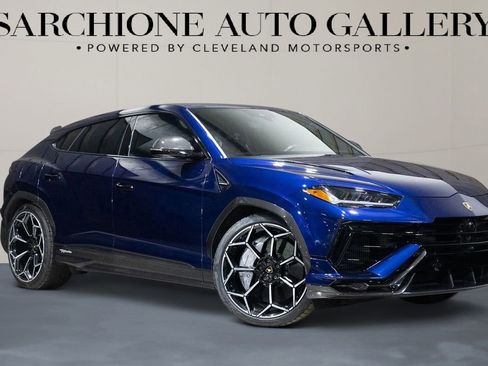 Used 2024 Lamborghini Urus Performante image 1