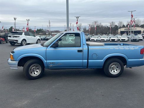 Used 1996 Chevrolet S10 Pickup LS image 20