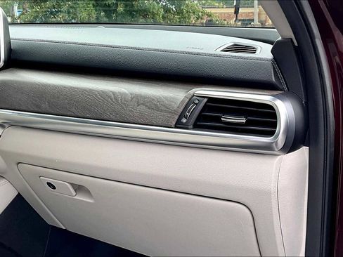 Used 2022 Kia Telluride EX w/ EX Premium Package image 18