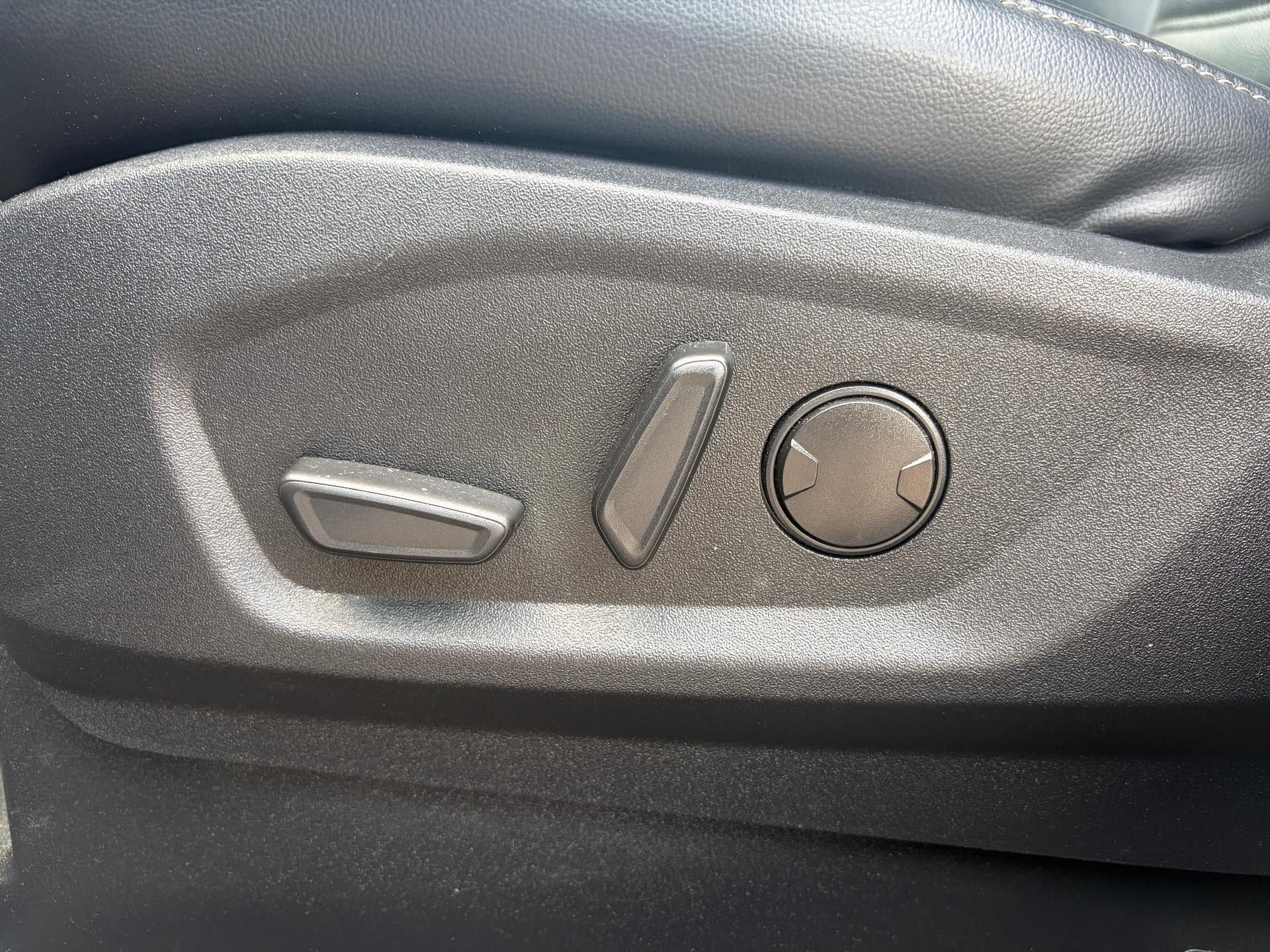 Used 2024 Ford Edge SEL AWD/4WD image 14
