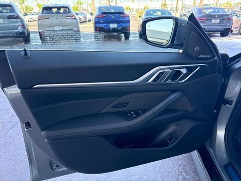 Used 2025 BMW 430i w/ Premium Package RWD image 9