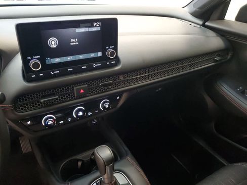 Certified 2025 Honda HR-V Sport image 26
