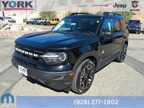 Used 2023 Ford Bronco Sport Outer Banks w/ Tech Package image 1
