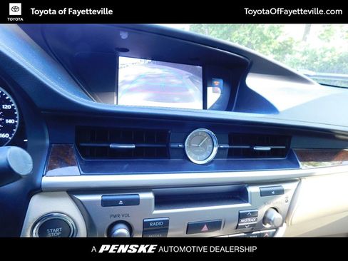 Used 2014 Lexus ES 350 w/ Luxury Package FWD image 7