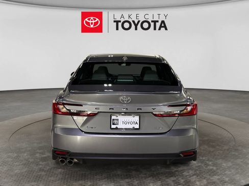 Used 2026 Toyota Camry SE w/ Convenience Package FWD image 7