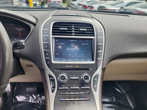 Used 2020 Lincoln Nautilus Reserve w/ Equipment Group 202A AWD/4WD image 18