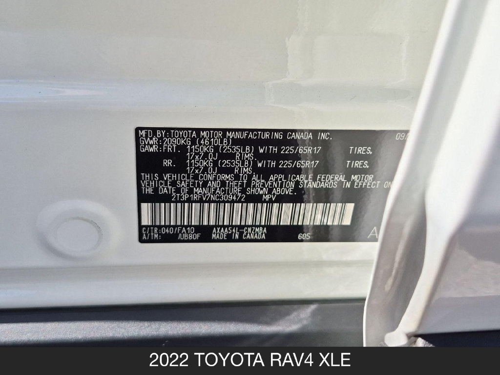 Used 2022 Toyota RAV4 XLE AWD/4WD image 24