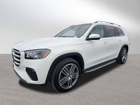Used 2026 Mercedes-Benz GLS 450 4MATIC image 7
