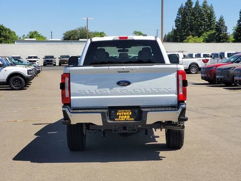 New 2026 Ford F250 Lariat w/ FX4 Off-Road Package AWD/4WD image 5