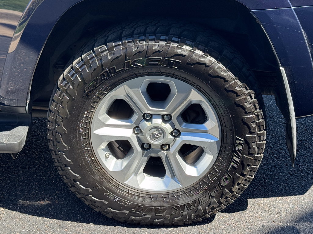 Used 2017 Toyota 4Runner SR5 Premium AWD/4WD image 16