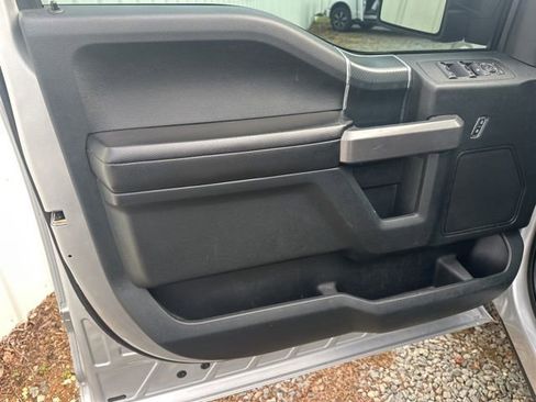 Used 2019 Ford F150 XLT w/ Equipment Group 302A Luxury image 11