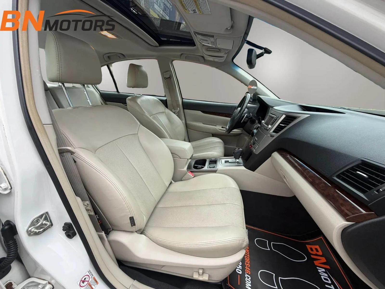 Used 2013 Subaru Legacy 3.6R Limited AWD/4WD image 18