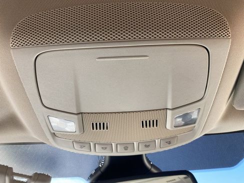 Used 2023 Ford Edge SEL image 35