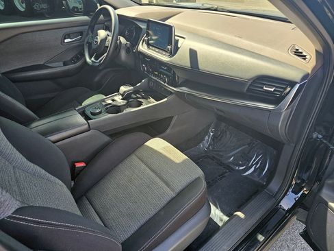 Used 2022 Nissan Rogue SV AWD/4WD image 10