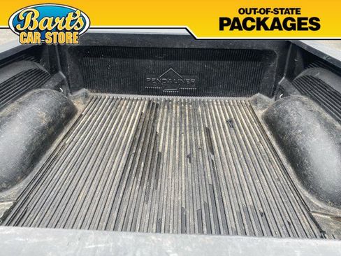 Used 2018 RAM 1500 Classic SLT AWD/4WD image 8