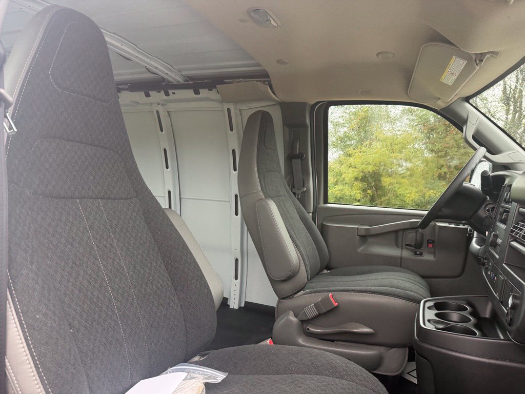 Used 2025 Chevrolet Express 2500 w/ Driver Convenience Package RWD image 17
