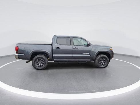Certified 2023 Toyota Tacoma SR5 AWD/4WD image 11