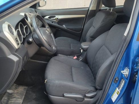Used 2010 Toyota Matrix S image 7