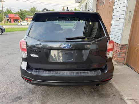 Used 2018 Subaru Forester 2.5i Premium w/ Protection Package #1 AWD/4WD image 4